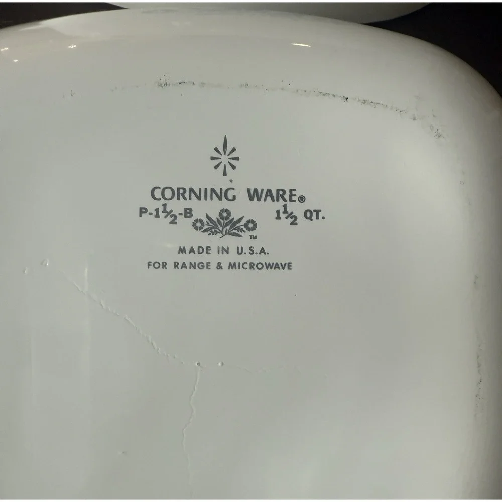 2 Vintage Corning Ware Blue Cornflower Casserole Dishes No Lids 1 1/2 q & 1 3/4q